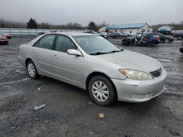 4T1BE32K95U030345 - 2005 TOYOTA CAMRY LE SILVER photo 4