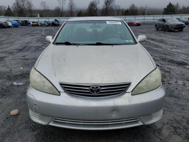 4T1BE32K95U030345 - 2005 TOYOTA CAMRY LE SILVER photo 5