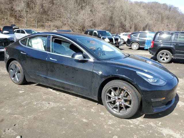 5YJ3E1EA7JF026202 - 2018 TESLA MODEL 3 BLACK photo 4