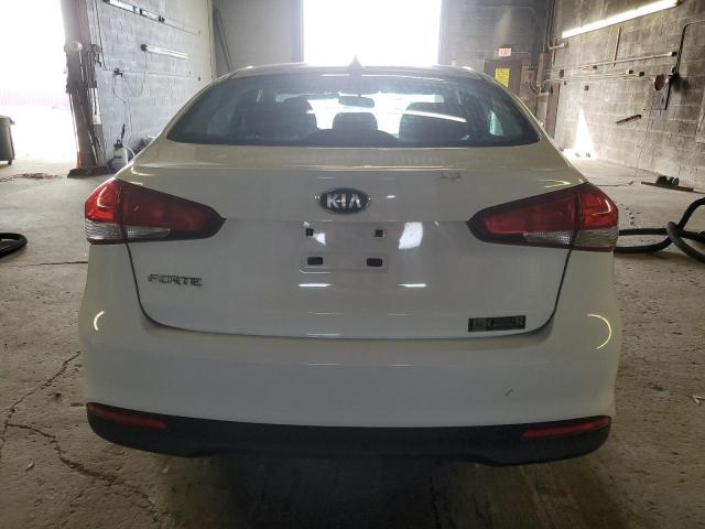 3KPFK4A79JE168753 - 2018 KIA FORTE LX WHITE photo 6