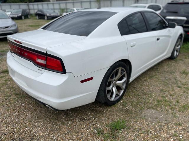 2C3CDXHG4EH251753 - 2014 DODGE CHARGER SXT WHITE photo 4