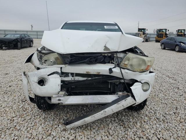 5TFJU4GN1BX011892 - 2011 TOYOTA TACOMA DOUBLE CAB PRERUNNER WHITE photo 5
