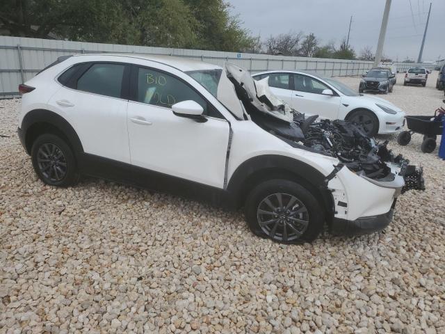 3MVDMBAM8PM534131 - 2023 MAZDA CX-30 WHITE photo 4