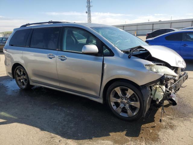 5TDXK3DCXBS137171 - 2011 TOYOTA SIENNA SPORT SILVER photo 4