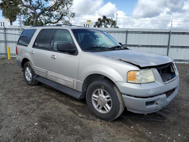 1FMEU15L73LA08419 - 2003 FORD EXPEDITION XLT SILVER photo 4