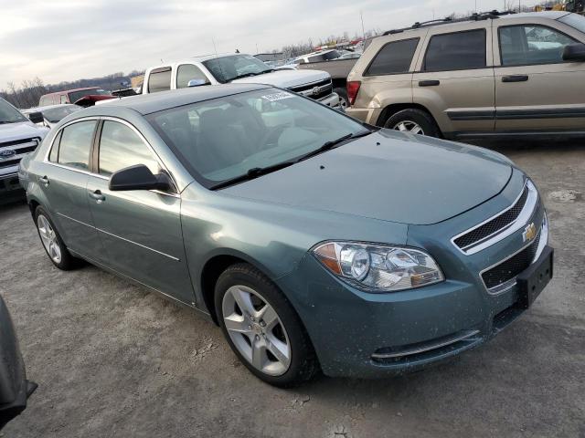 1G1ZG57B09F148126 - 2009 CHEVROLET MALIBU LS GREEN photo 4