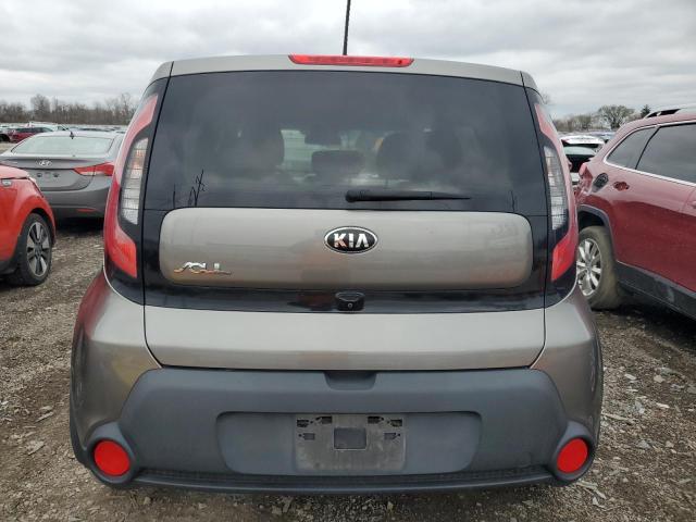 KNDJN2A24F7186952 - 2015 KIA SOUL GRAY photo 6