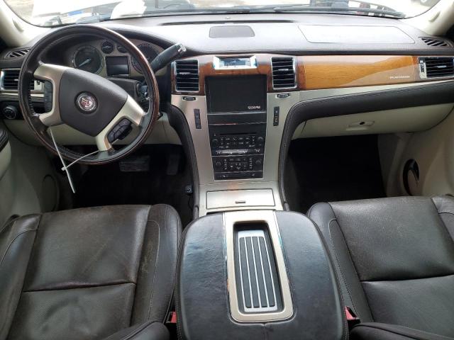1GYS4KEF7BR211744 - 2011 CADILLAC ESCALADE ESV PLATINUM თეთრი ფოტო 8