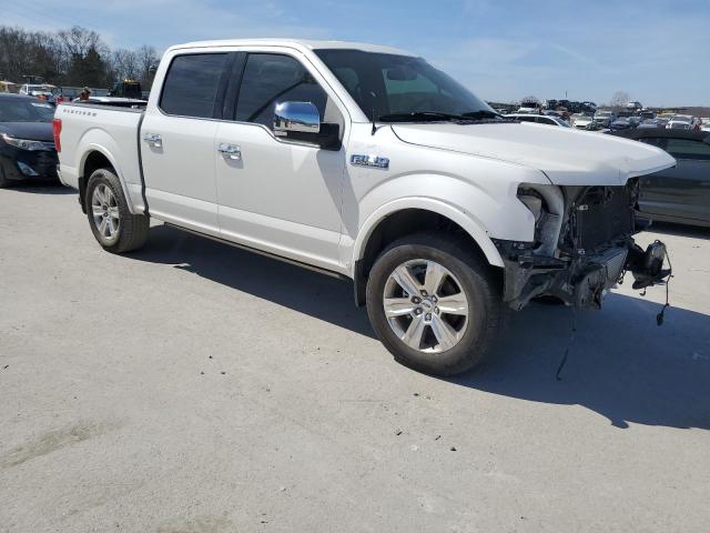 1FTEW1E47KFC51068 - 2019 FORD F150 SUPERCREW WHITE photo 4