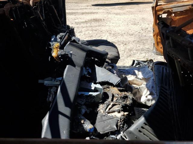 1C6RR7LM9JS228192 - 2018 RAM 1500 SLT فضي صورة 10