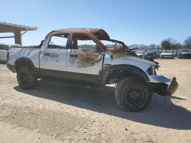 1C6RR7LM9JS228192 - 2018 RAM 1500 SLT فضي صورة 4