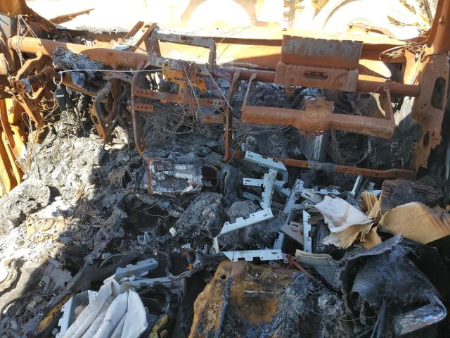 1C6RR7LM9JS228192 - 2018 RAM 1500 SLT فضي صورة 8