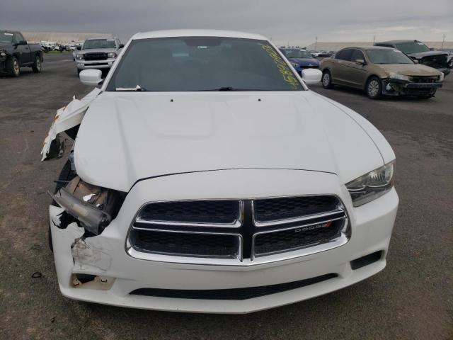 2C3CDXBG4EH311636 - 2014 DODGE CHARGER SE WHITE photo 5