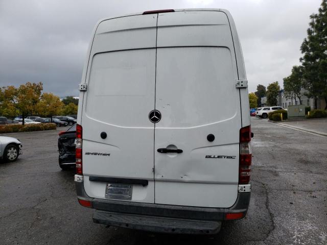 WD3PF1CC2F5985366 - 2015 MERCEDES-BENZ SPRINTER 3500 WHITE photo 6