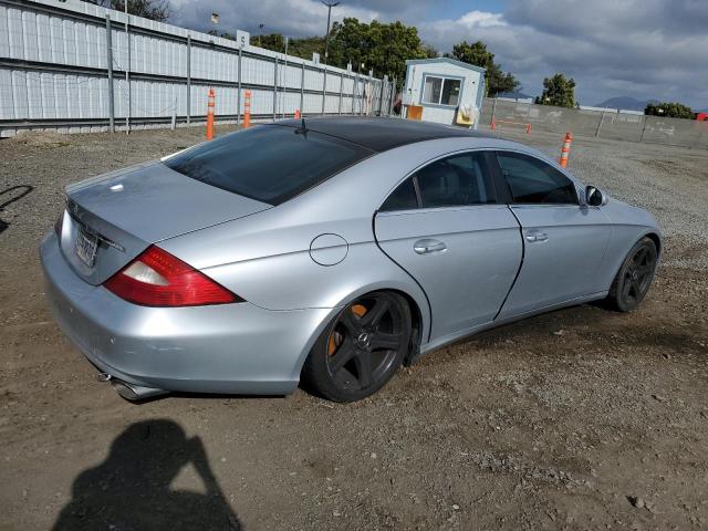 WDDDJ75X06A052900 - 2006 MERCEDES-BENZ CLS 500C SILVER photo 3