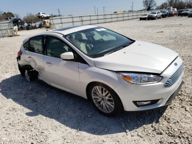 1FADP3N28JL233185 - 2018 FORD FOCUS TITANIUM WHITE photo 4