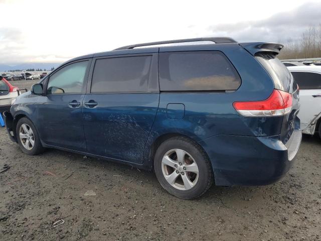 5TDKK3DCXCS262618 - 2012 TOYOTA SIENNA LE BLUE photo 2