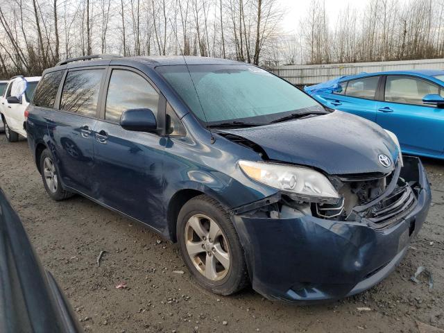 5TDKK3DCXCS262618 - 2012 TOYOTA SIENNA LE BLUE photo 4