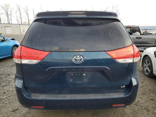 5TDKK3DCXCS262618 - 2012 TOYOTA SIENNA LE BLUE photo 6