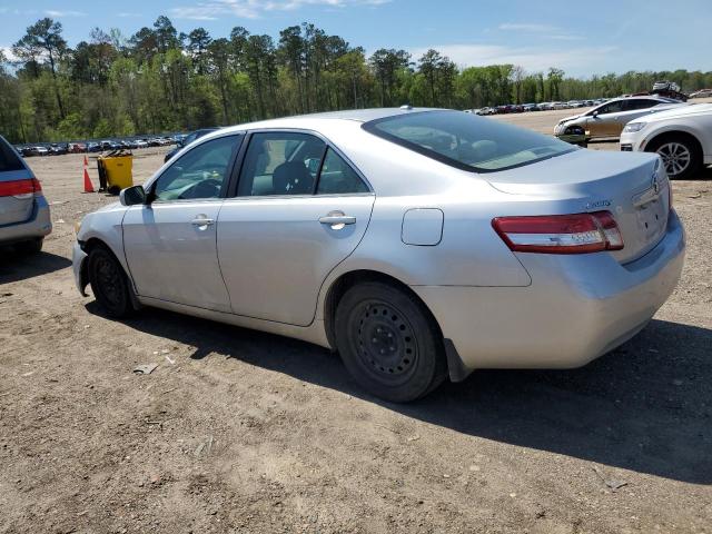 4T4BF3EK7AR012418 - 2010 TOYOTA CAMRY BASE SILVER photo 2