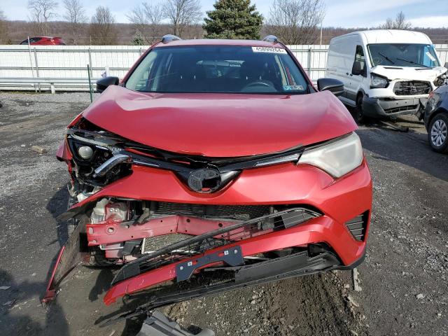 JTMBFREV7GJ063911 - 2016 TOYOTA RAV4 LE RED photo 5