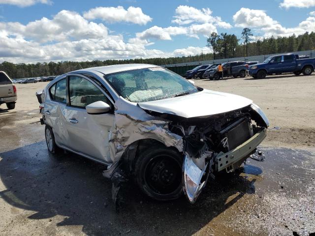 3N1CN7AP6GL842246 - 2016 NISSAN VERSA S SILVER photo 4