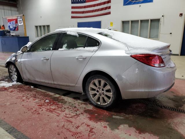 2G4GR5ER9D9135123 - 2013 BUICK REGAL SILVER photo 2