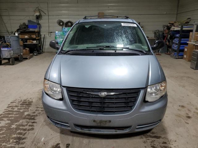 1A4GP45R16B549559 - 2006 CHRYSLER TOWN & COU ლურჯი ფოტო 5