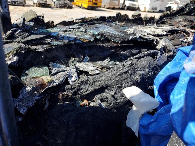 W1HKASL13PV272105 - 2023 FREIGHTLINER ECONIC SD WHITE photo 8