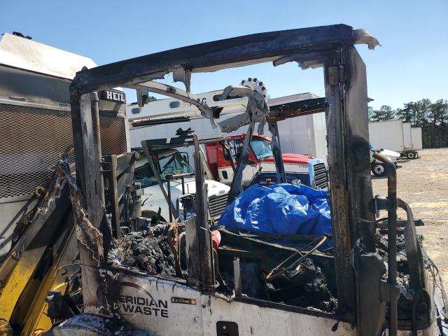 W1HKASL13PV272105 - 2023 FREIGHTLINER ECONIC SD WHITE photo 9