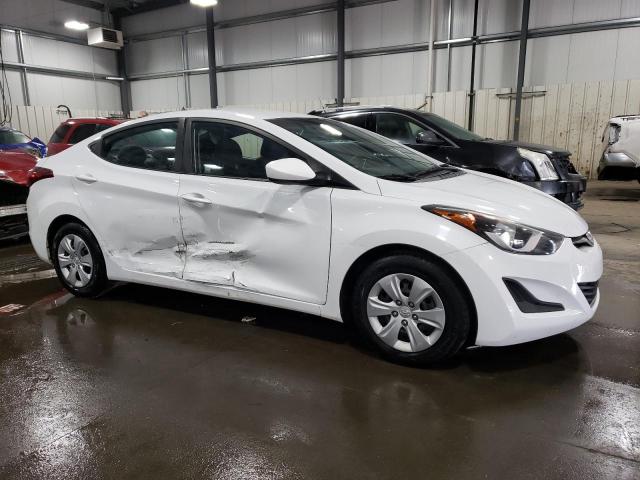 5NPDH4AE0GH783569 - 2016 HYUNDAI ELANTRA SE WHITE photo 4