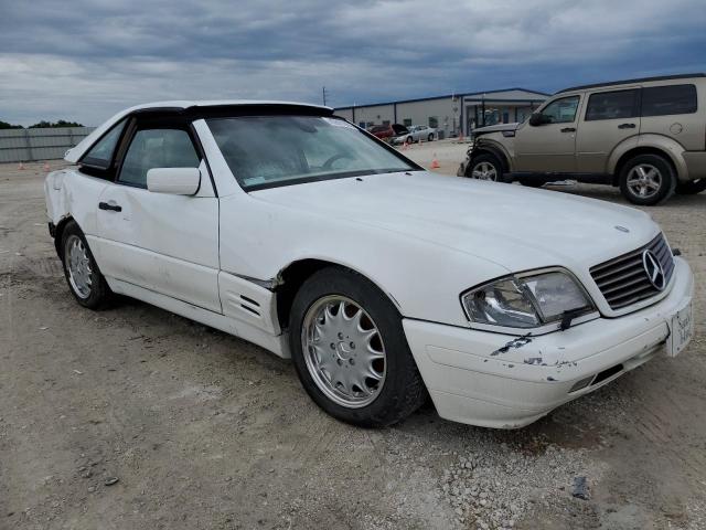 WDBFA63F3VF146812 - 1997 MERCEDES-BENZ SL 320 WHITE photo 4