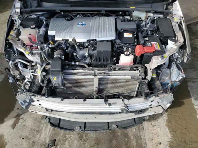 JTDKARFP5J3069944 - 2018 TOYOTA PRIUS PRIM 银色 照片 11