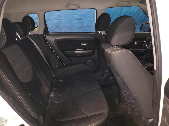 KNDJT2A62D7587034 - 2013 KIA SOUL + WHITE photo 10
