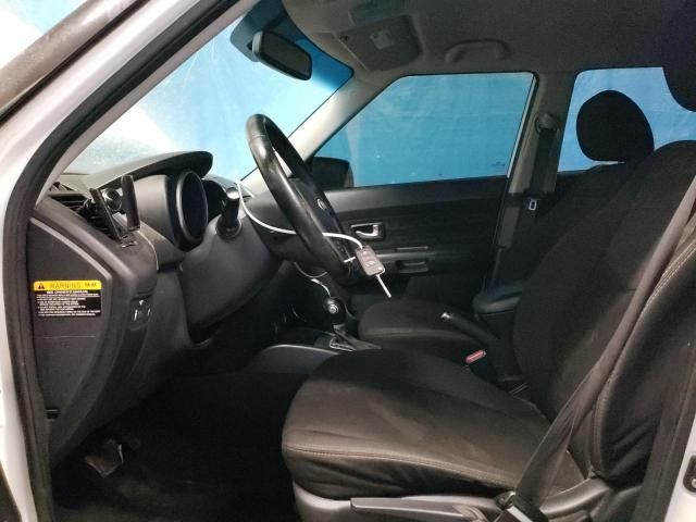 KNDJT2A62D7587034 - 2013 KIA SOUL + WHITE photo 7