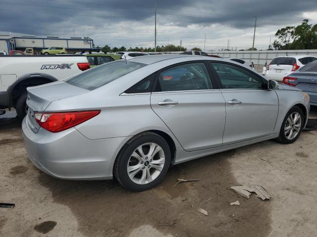 5NPEC4AC7BH088130 - 2011 HYUNDAI SONATA SE SILVER photo 3