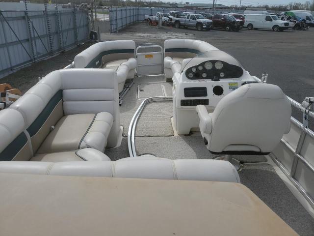 GDYV6600F404 - 2004 HURR BOAT WHITE photo 5