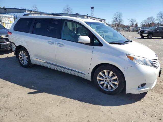 5TDYK3DC7ES437744 - 2014 TOYOTA SIENNA XLE WHITE photo 4