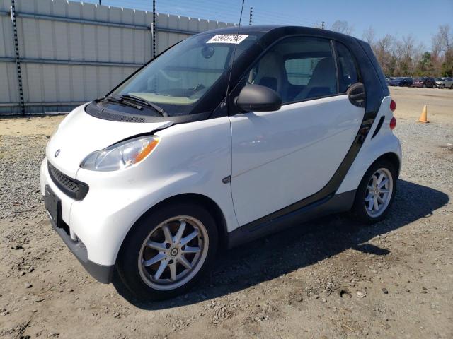 WMEEJ31X19K257820 - 2009 SMART FORTWO PURE WHITE photo 1