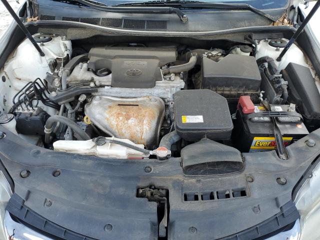 4T1BF1FK1GU575325 - 2016 TOYOTA CAMRY LE WHITE photo 11