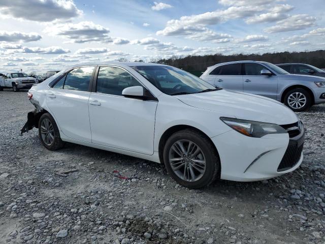 4T1BF1FK1GU575325 - 2016 TOYOTA CAMRY LE WHITE photo 4