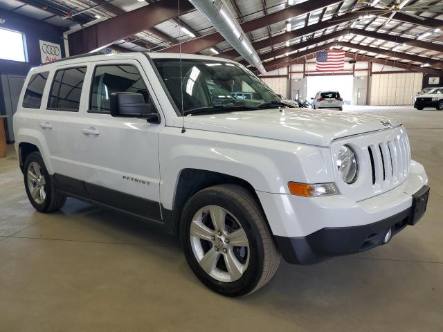 1C4NJPFBXFD400962 - 2015 JEEP PATRIOT LATITUDE WHITE photo 4