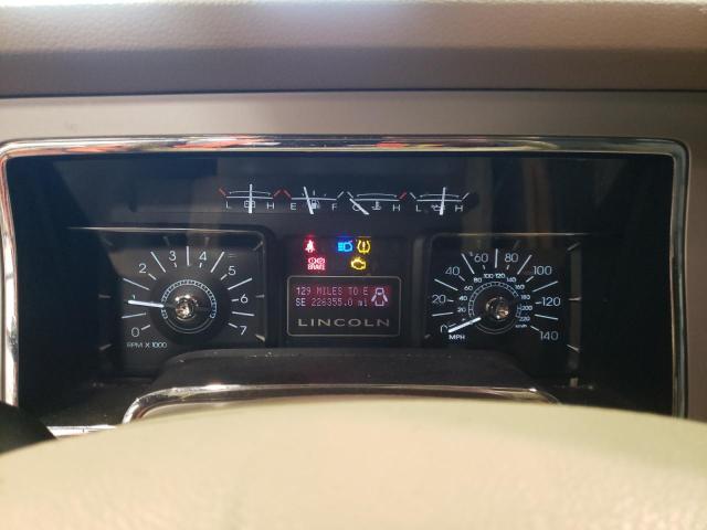 5LMFU27557LJ02052 - 2007 LINCOLN NAVIGATOR შავი ფოტო 9