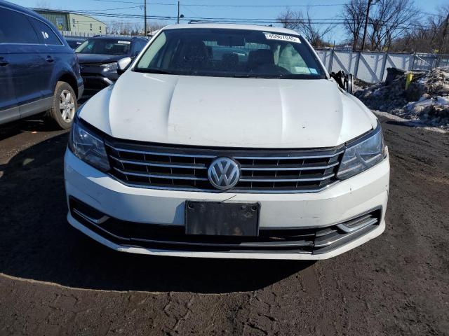 1VWLA7A33KC001587 - 2019 VOLKSWAGEN PASSAT WOLFSBURG 白色 照片 5