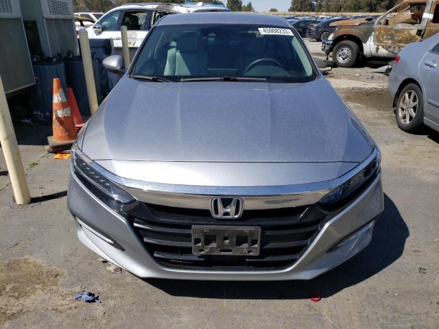 1HGCV3F16JA002462 - 2018 HONDA ACCORD HYBRID SILVER photo 5