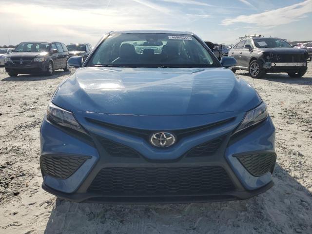 4T1G11AK4PU188523 - 2023 TOYOTA CAMRY SE NIGHT SHADE BLUE photo 5