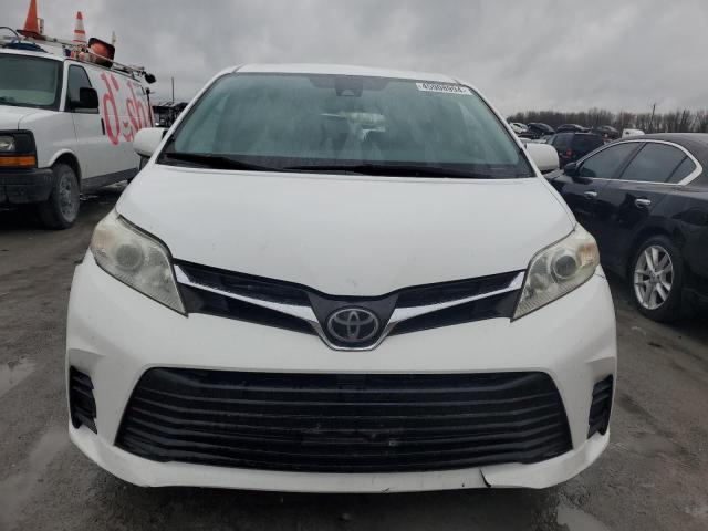 5TDKZ3DC2JS959550 - 2018 TOYOTA SIENNA LE WHITE photo 5