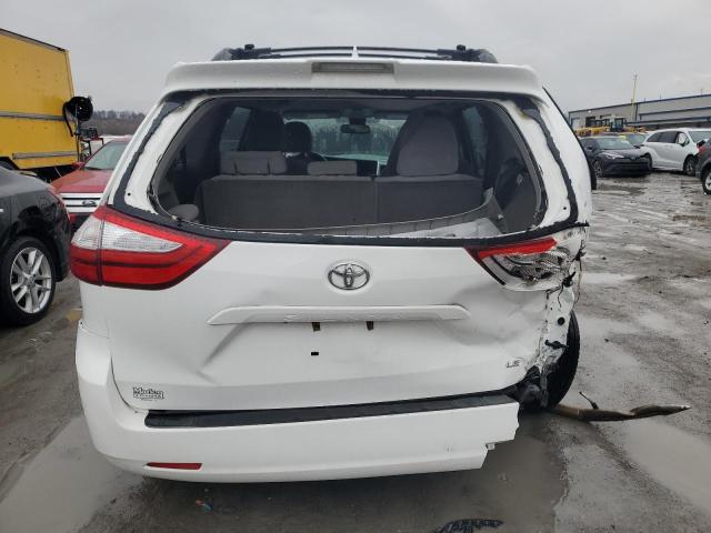 5TDKZ3DC2JS959550 - 2018 TOYOTA SIENNA LE WHITE photo 6