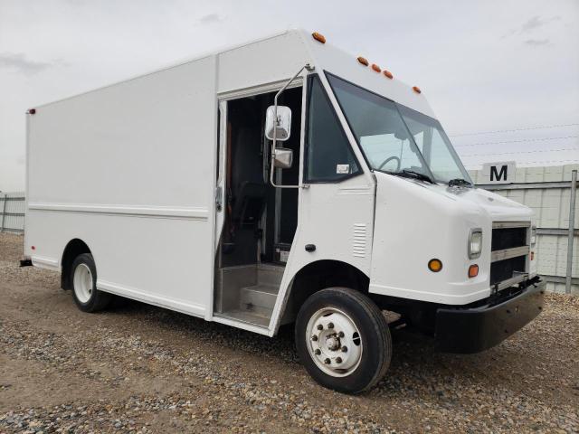 4UZA4FFD6WC912186 - 1998 FREIGHTLINER CHASSIS M LINE WALK-IN VAN WHITE photo 4