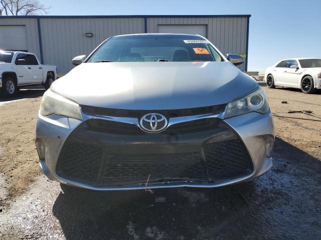 4T1BF1FK8FU917304 - 2015 TOYOTA CAMRY LE SILVER photo 5